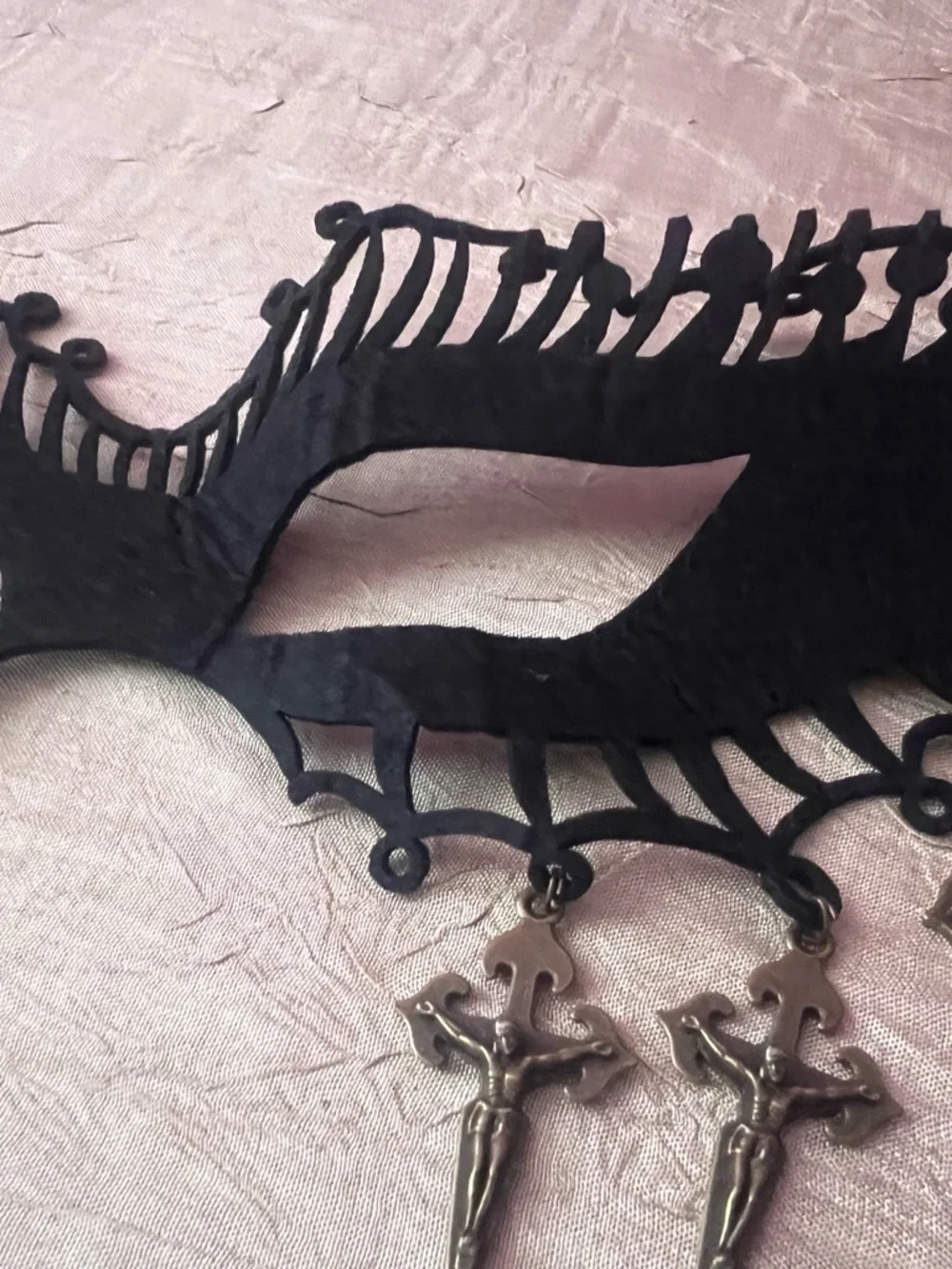 NWOT Gothic Black Rose Masquerade Mask Cross Charm Victorian Vampire Halloween
